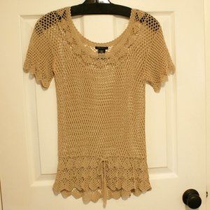 Beautiful Theory lace peekaboo top!